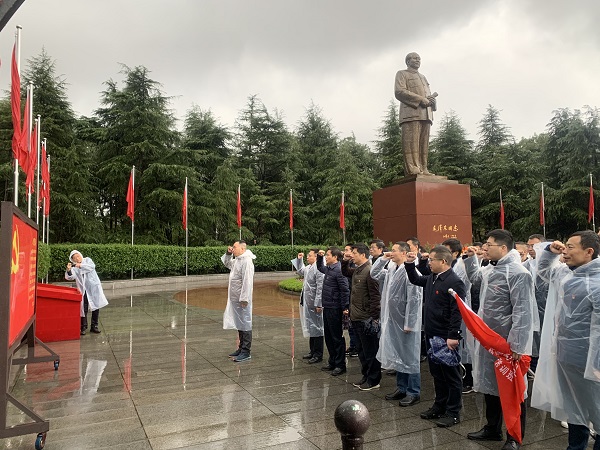 铁路公司学习贯彻习近平新时代中国特色社会主义思想暨党建业务培训班成功举办